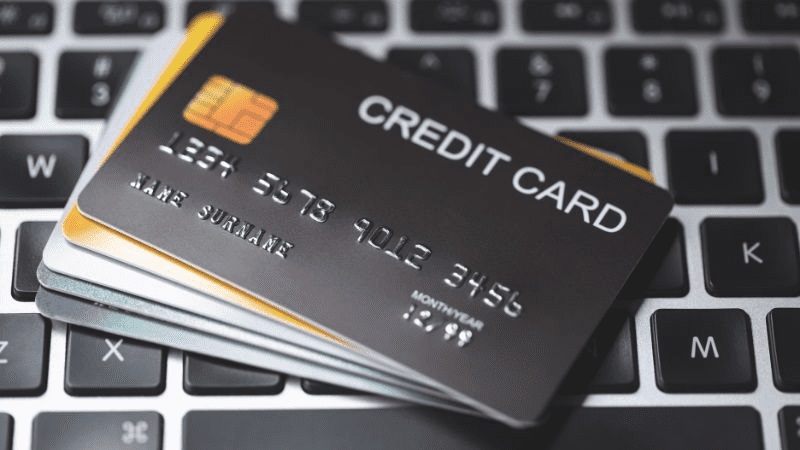 Các loại phí khi khách hàng cần phải biết khi trả góp thẻ tín dụng