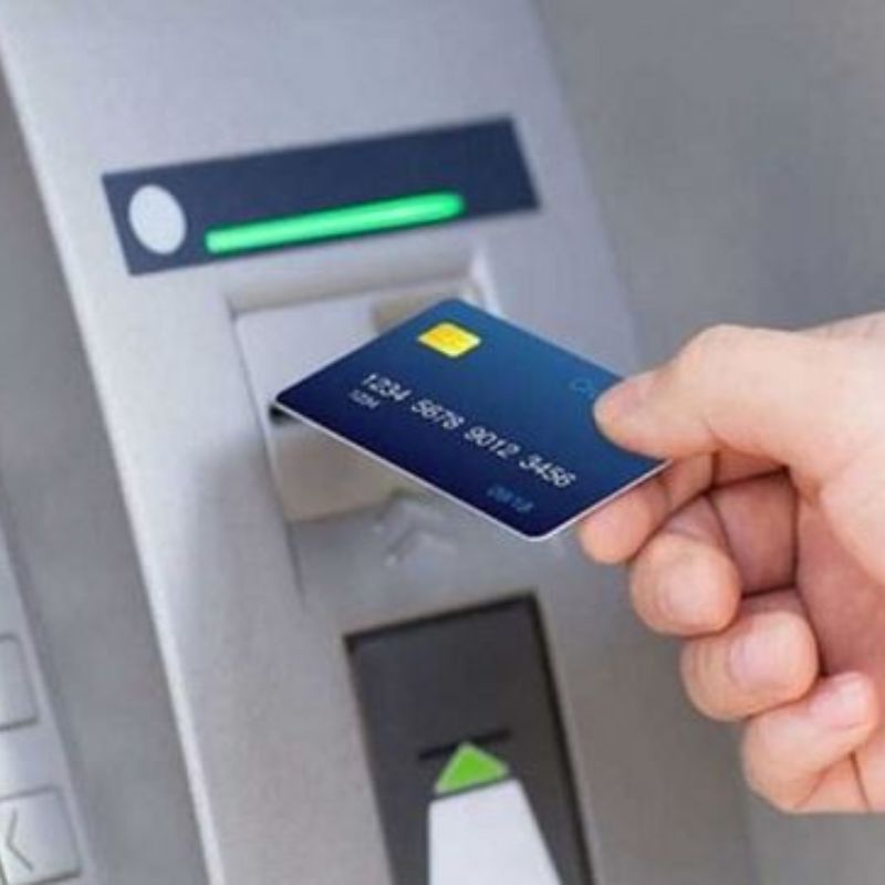 Cách kiểm tra thẻ ATM còn sử dụng được hay không khi bị cong, gãy