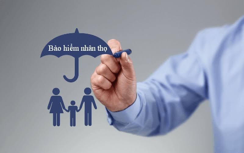 Có nên mua bảo hiểm qua đại lý hay không?