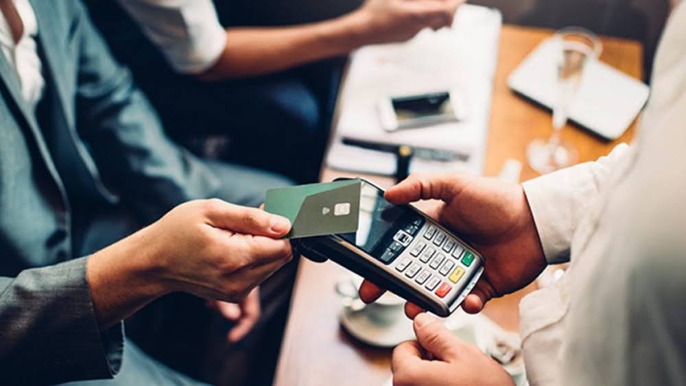 Tại sao nên mở thẻ tín dụng doanh nghiệp?