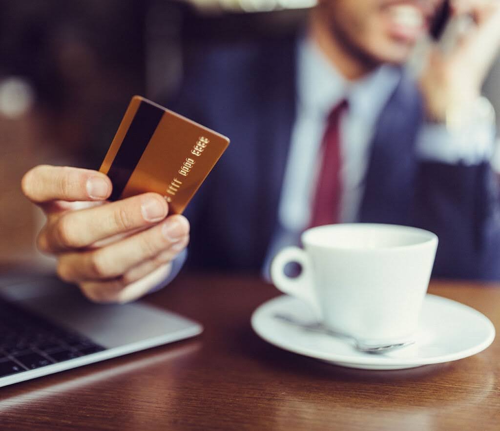 Thẻ tín dụng doanh nghiệp là gì?